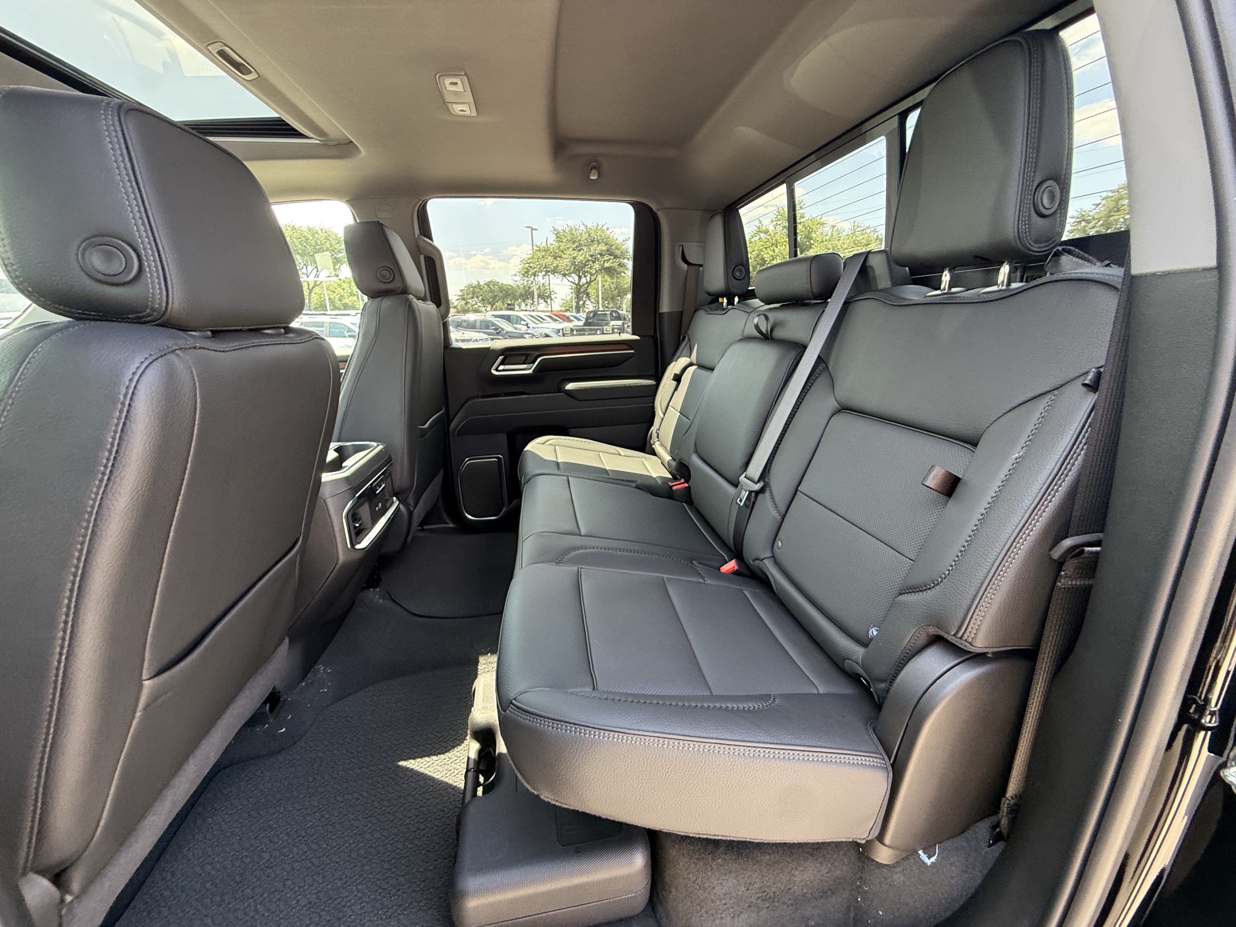 2026 GMC Sierra 2500HD Denali - Photo 15