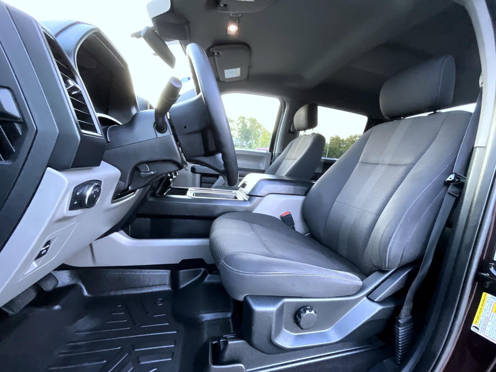 Used 2019 Red Ford XL image 11