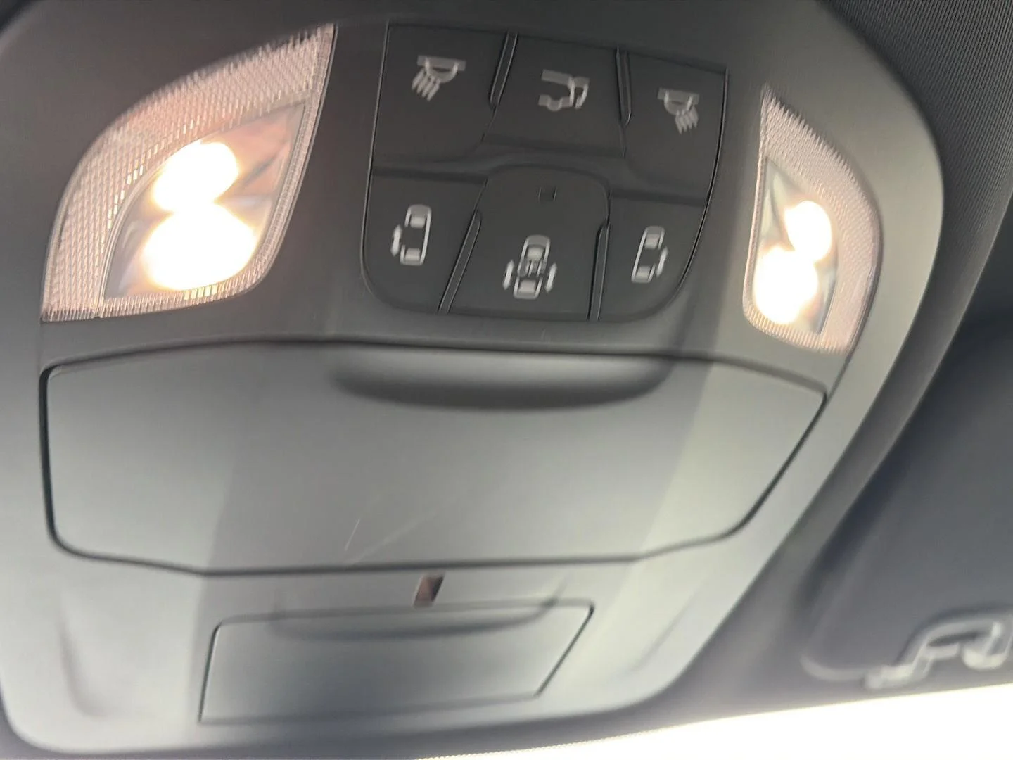 Used 2026 Diamond Black Crystal Pearlcoat Chrysler Select image 17