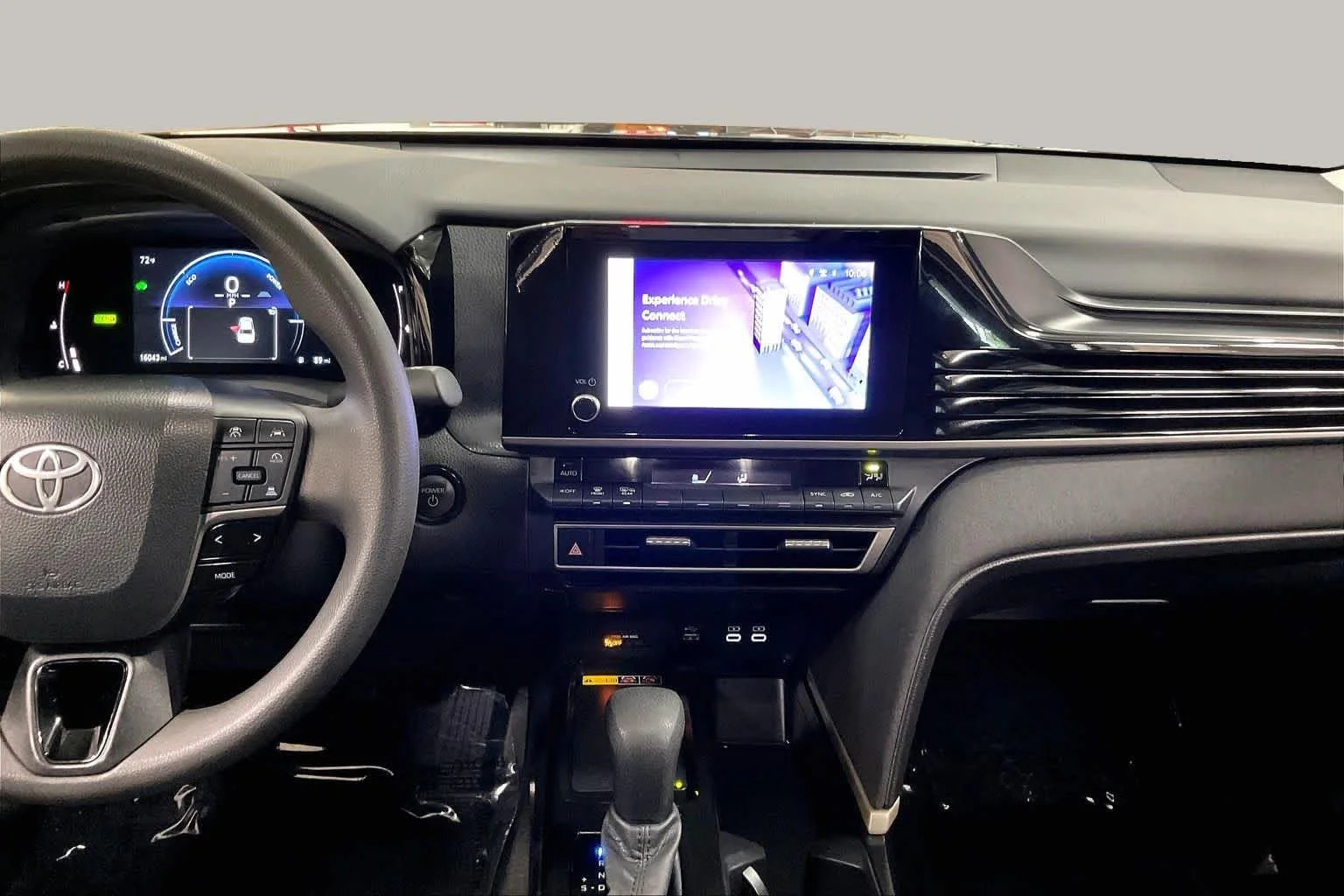 Used 2025 Underground Toyota LE image 7