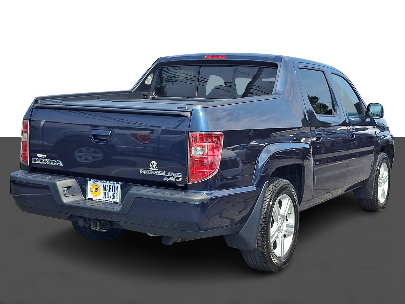 Used 2011 Bali Blue Pearl Honda RTL image 6
