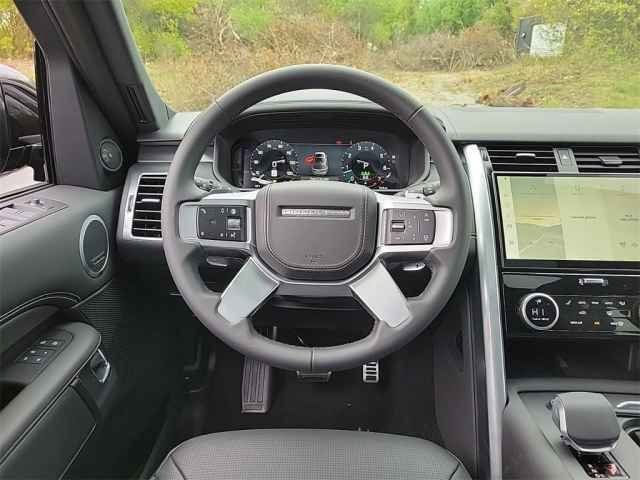 New 2025 Santorini Black Land Rover Metropolitan Edition image 28
