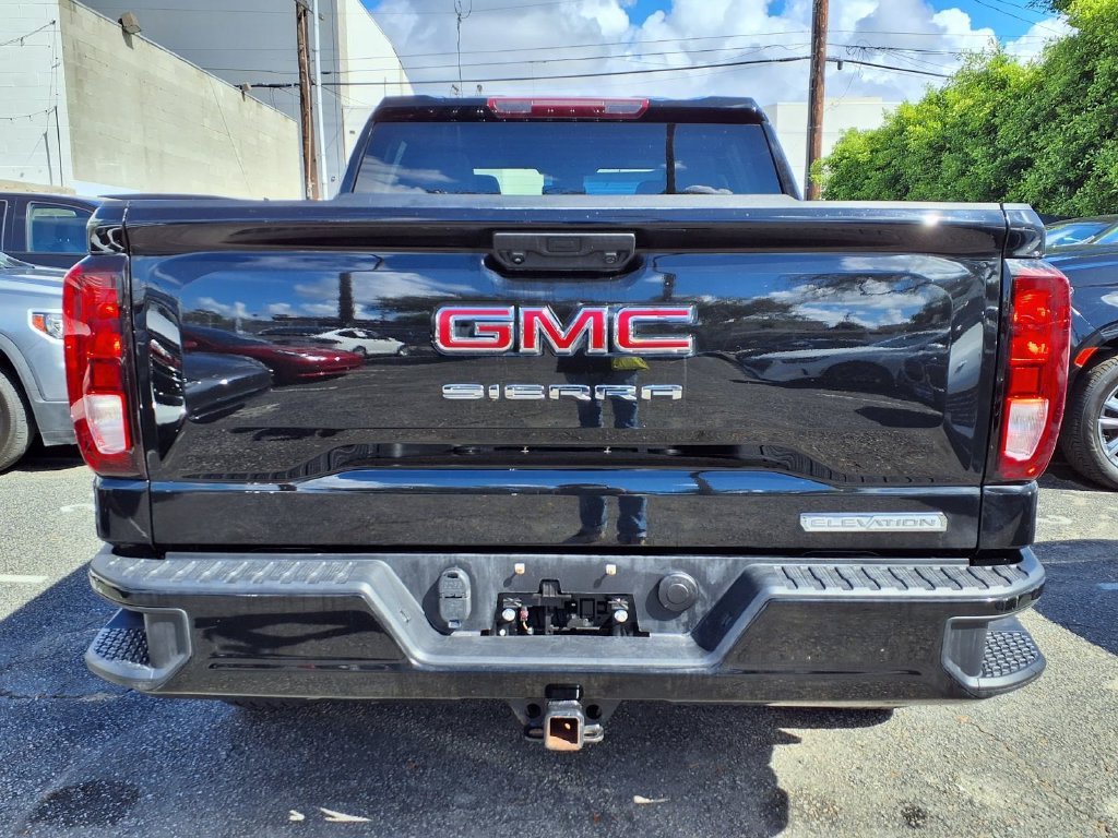 Used 2024 Onyx Black GMC Elevation image 18