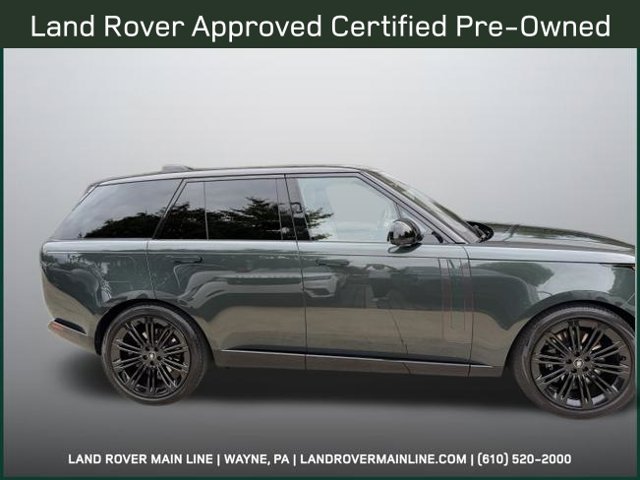 Certified Used 2023 Belgravia Green Land Rover SE image 5