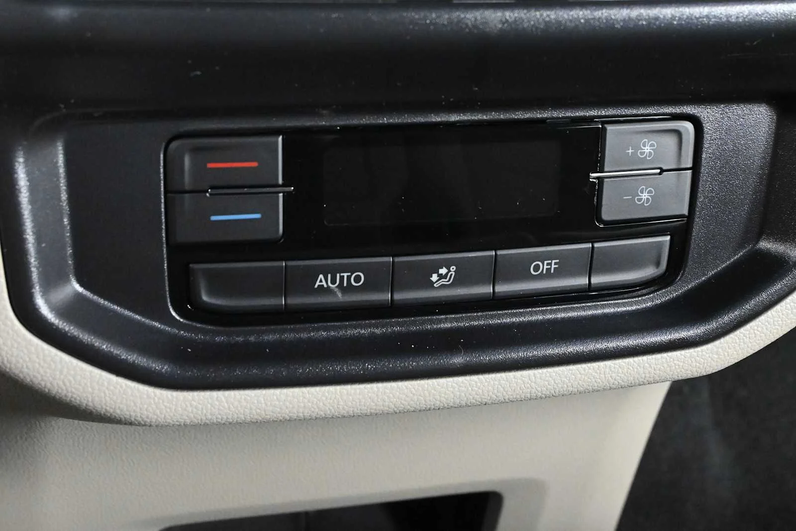New 2026 Opal White Pearl Volkswagen 2.0T SE w/Technology image 17