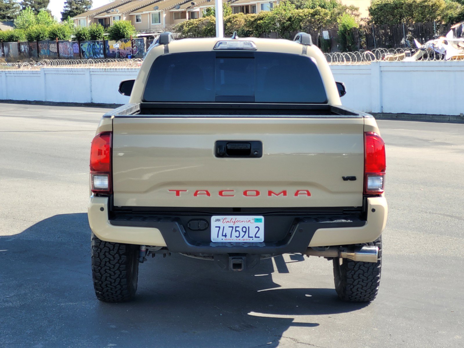 Used 2019  Toyota  image 5