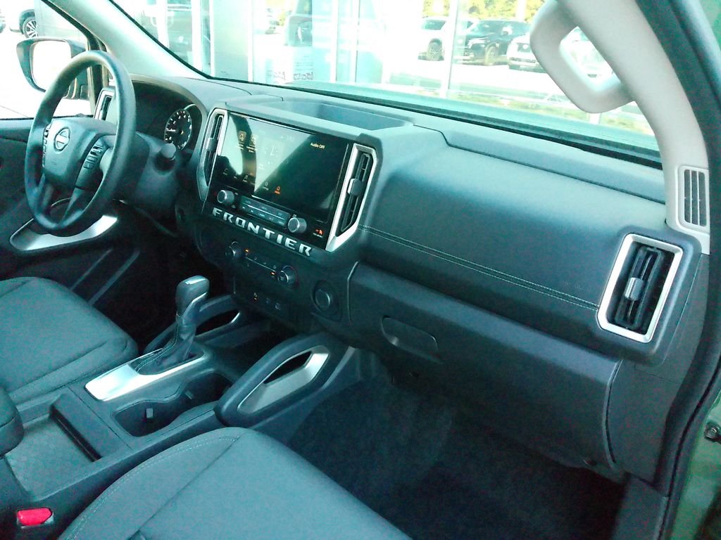 2026 Nissan Frontier SV - Photo 14