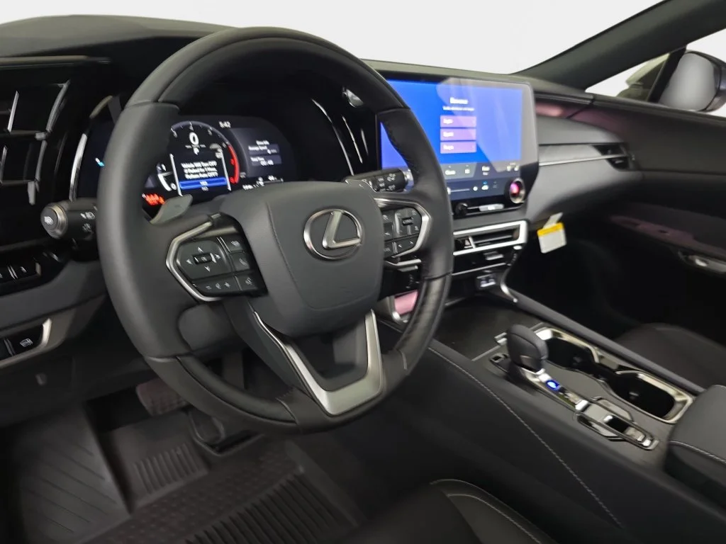 New 2026 Iridium Lexus PREMIUM PLUS image 15
