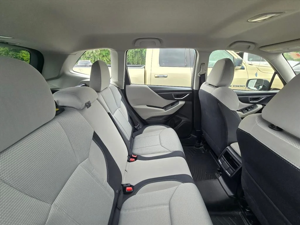 Used 2023 Gray Subaru Base image 7