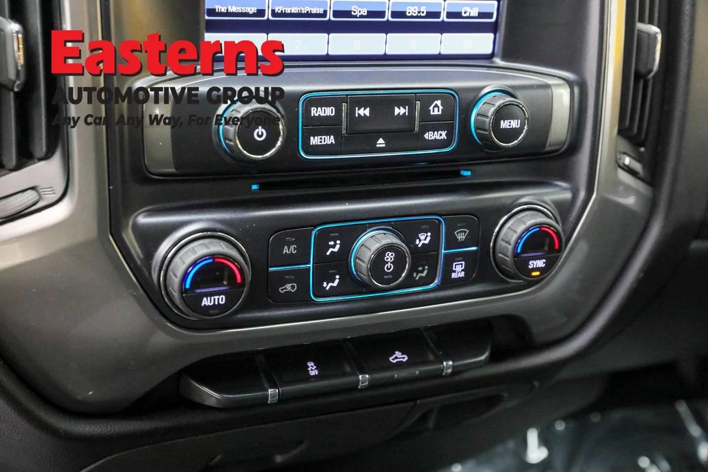 Used 2018 White Chevrolet LT image 20