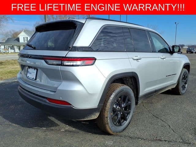 New 2026 Silver Zynith Exterior Paint Jeep Altitude image 7