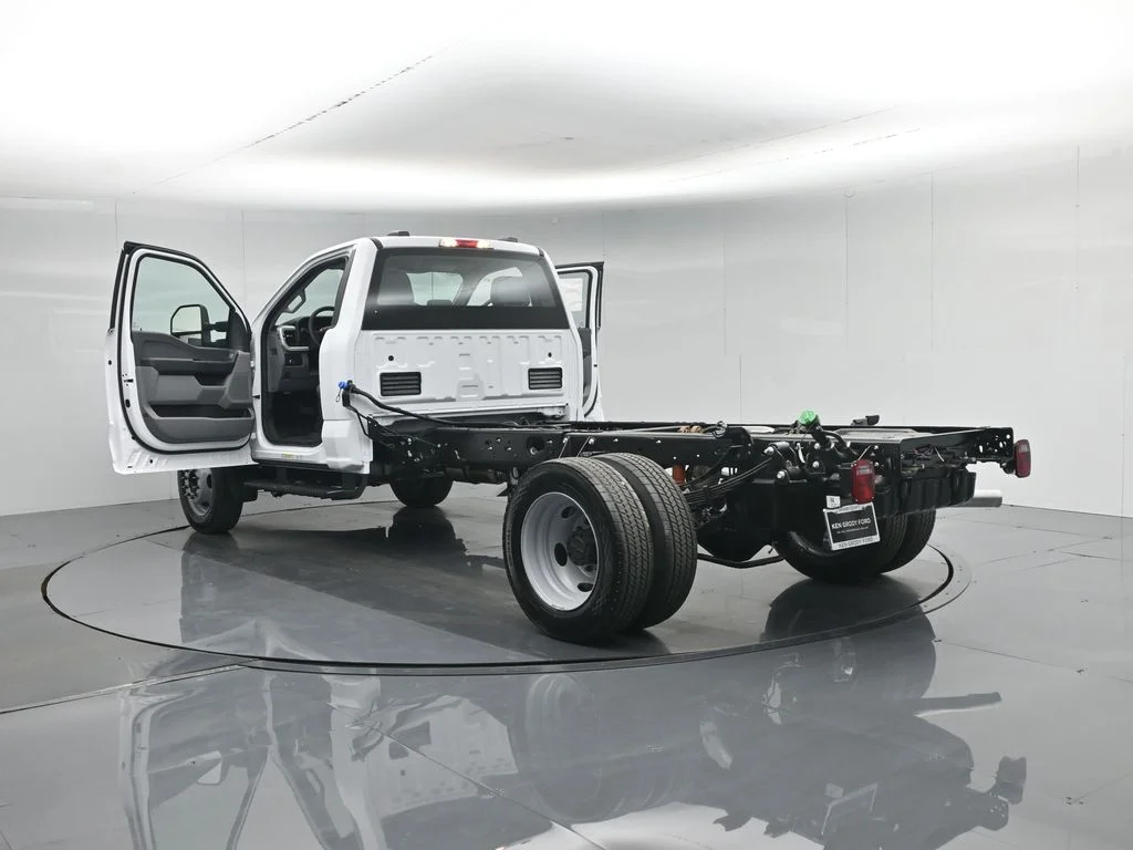 New 2026 White Ford XL image 25