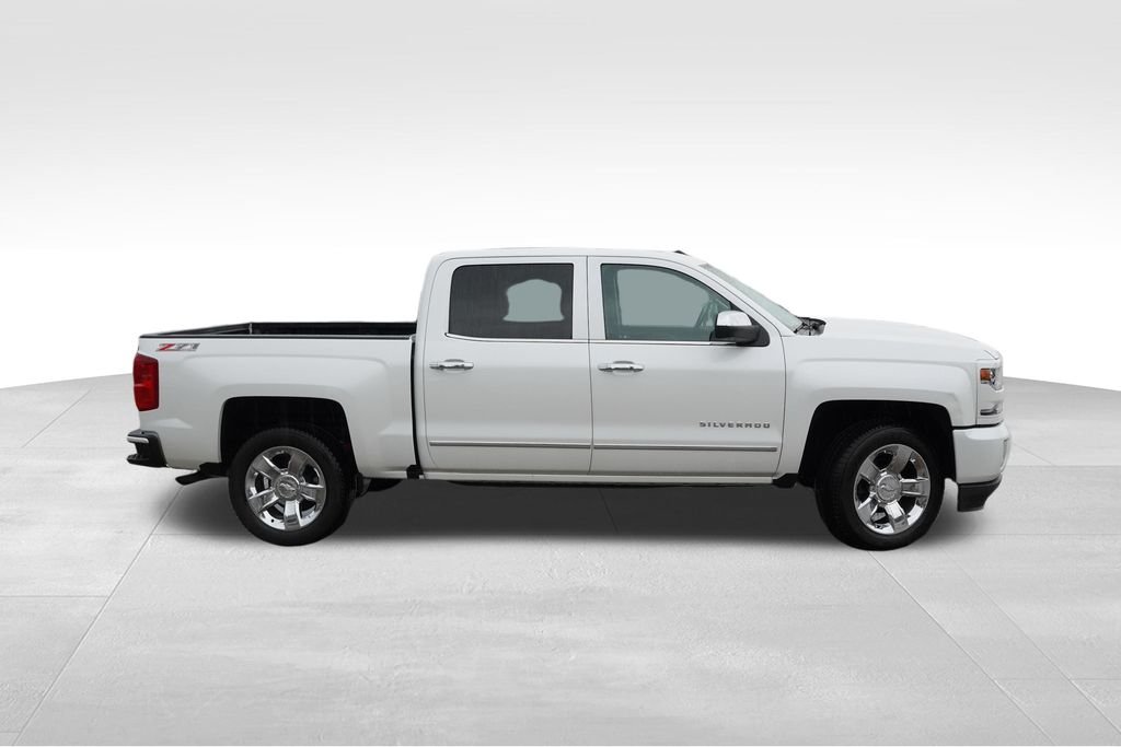 Certified Used 2016 Iridescent Pearl Tricoat Chevrolet LTZ image 3