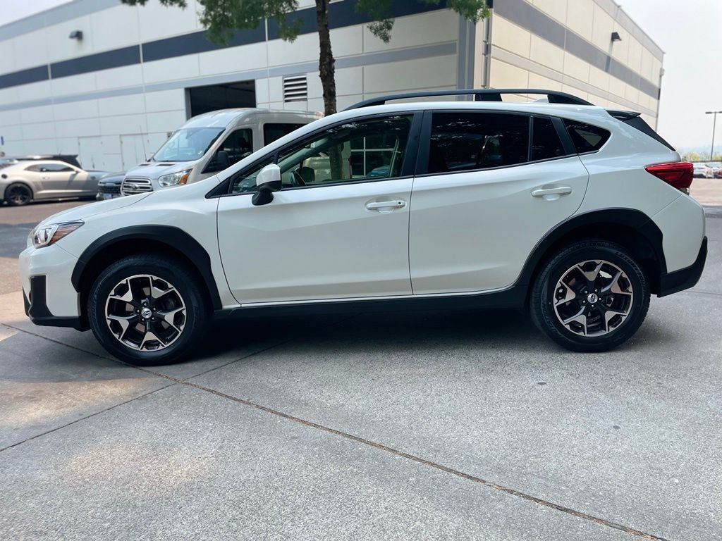Used 2018 Crystal White Pearl Subaru 2.0i Premium image 6