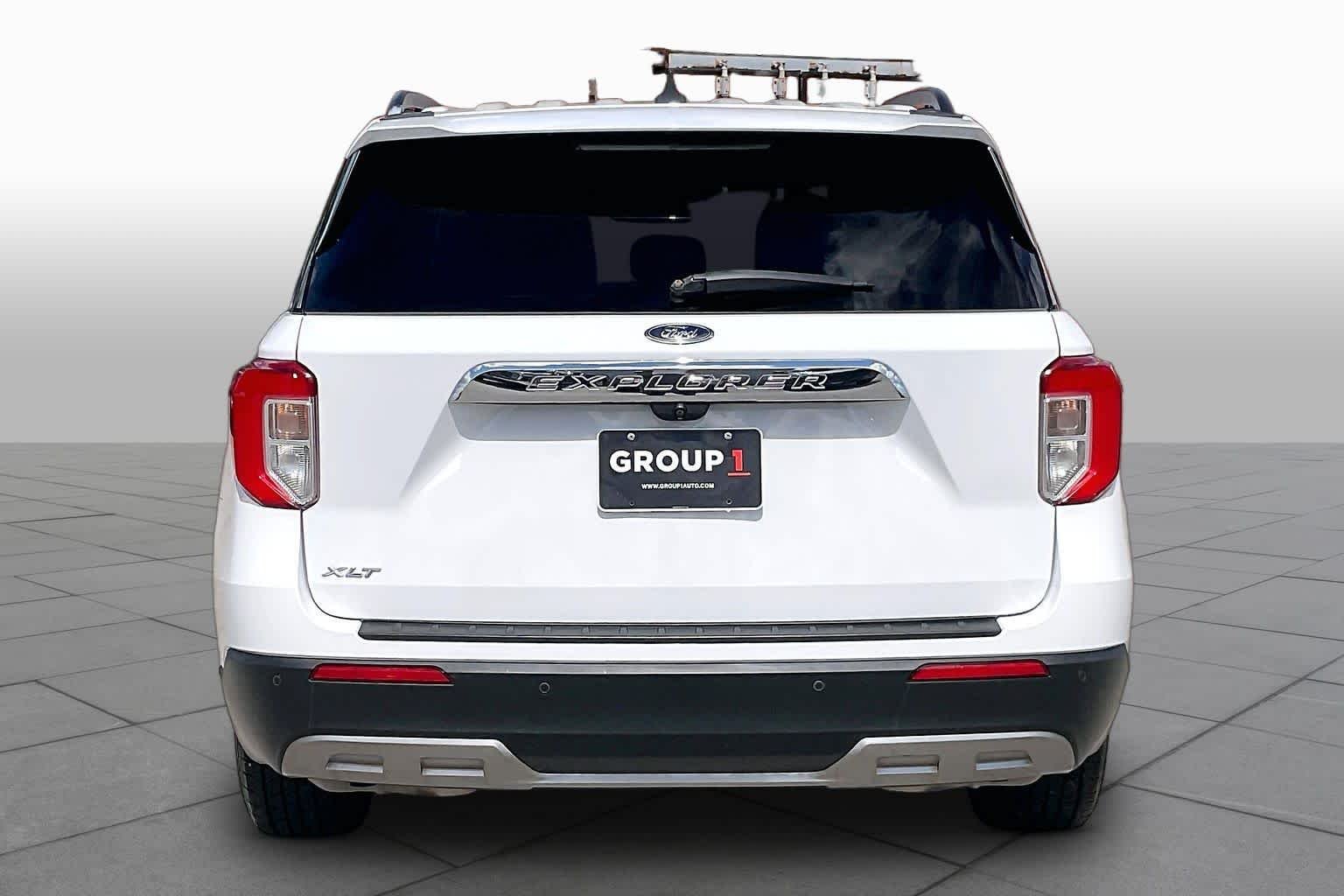 Used 2022 Oxford White Ford XLT image 7