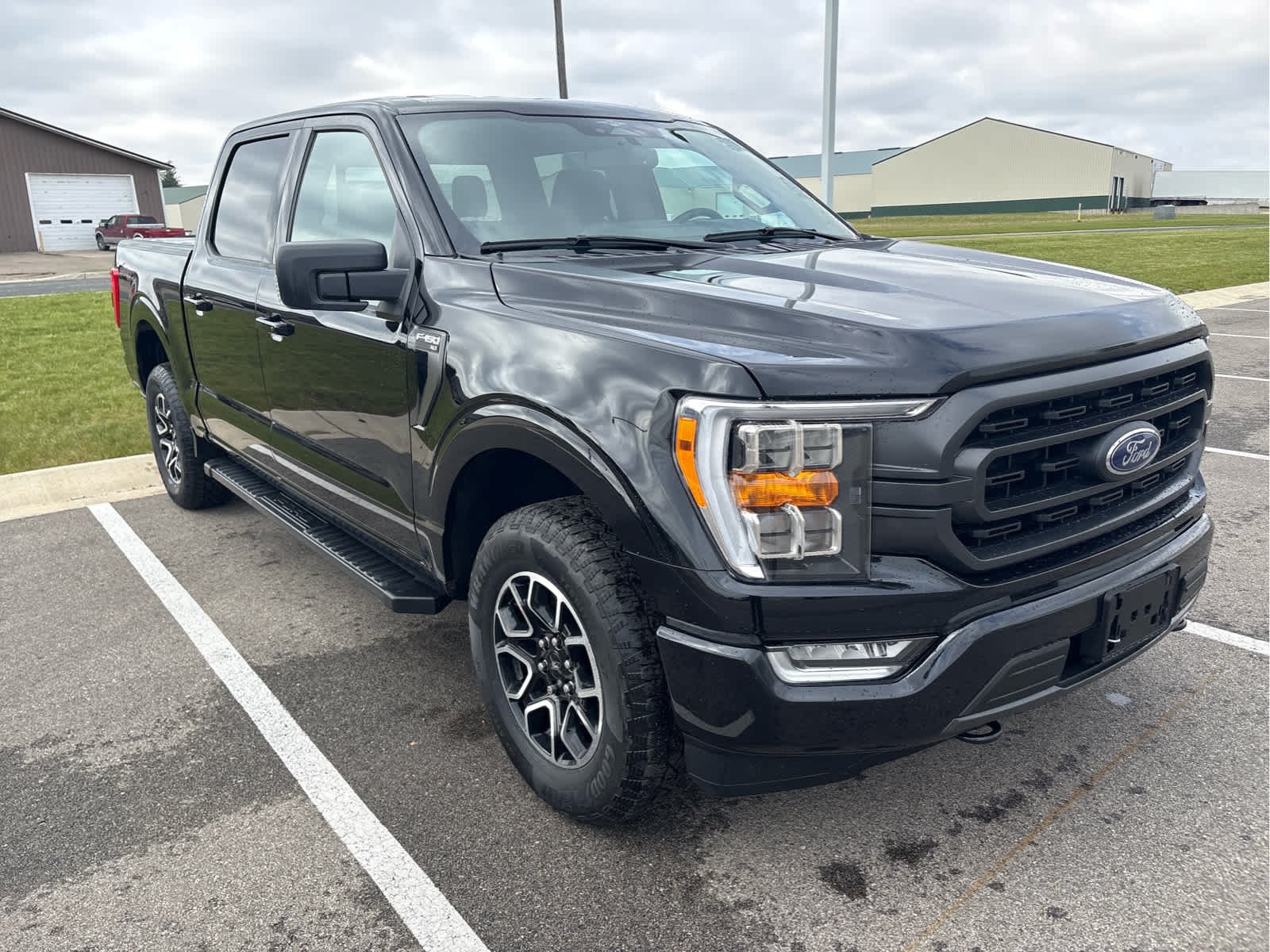 2023 Ford F-150 XLT 4x4 SuperCrew 145 in's photo