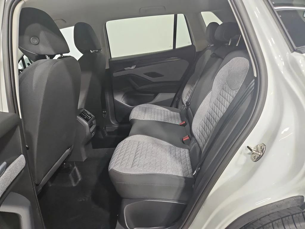 New 2026 White Volkswagen 2.0T S image 23
