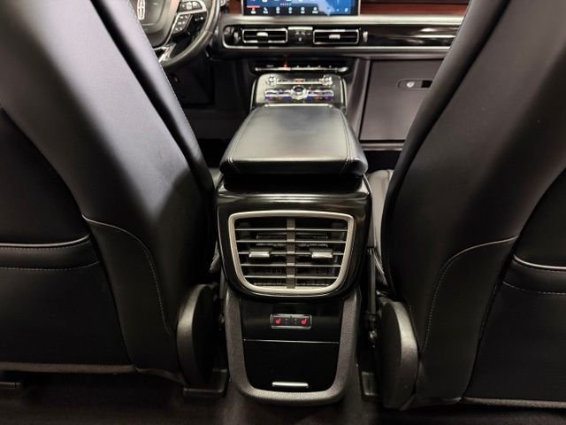 Used 2023 Infinite Black Metallic Lincoln Reserve image 33