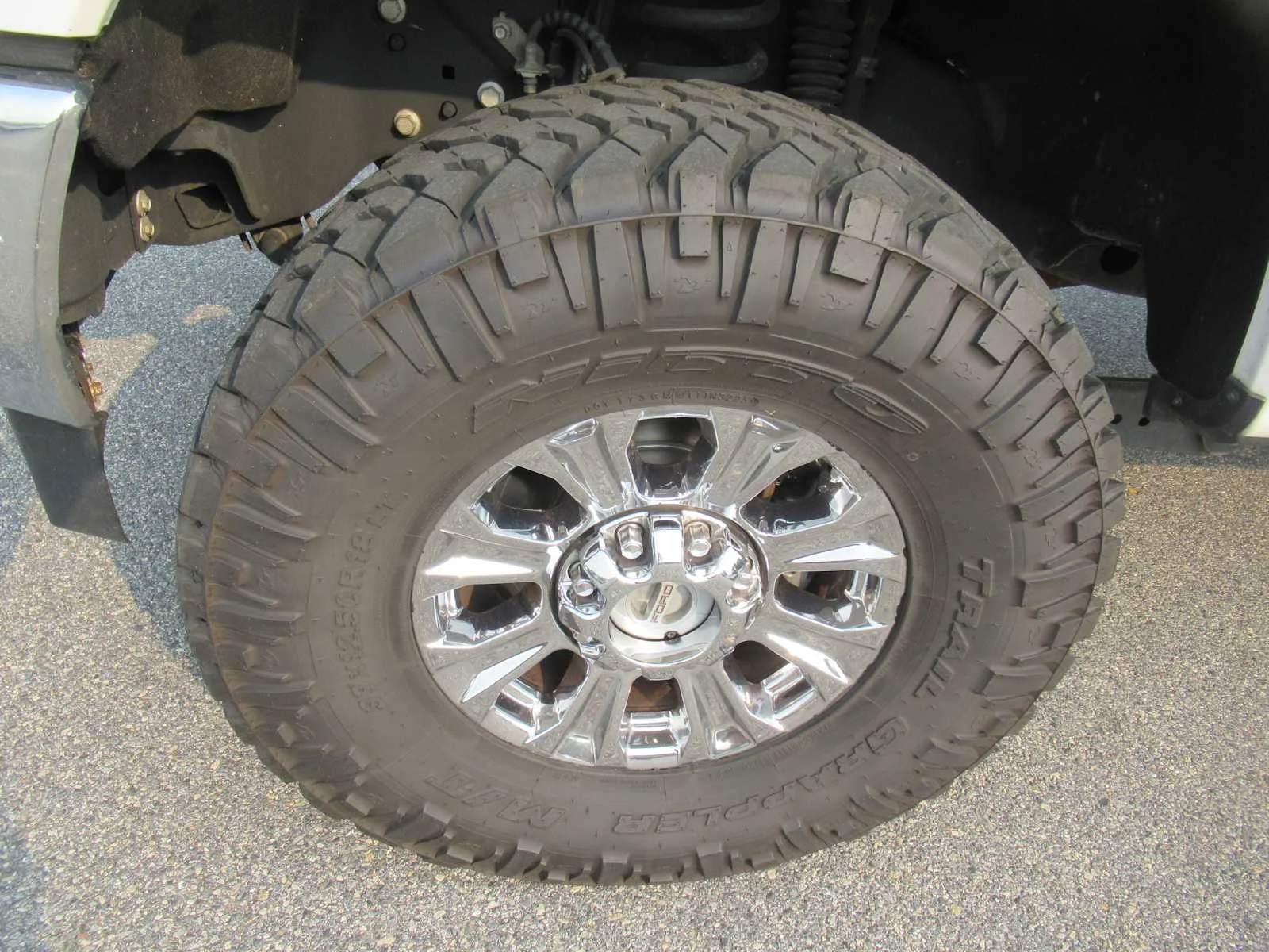 Used 2019 Oxford White Ford XLT image 12