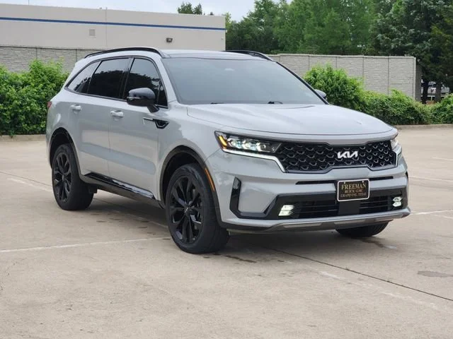 Used 2023  Kia SX image 3