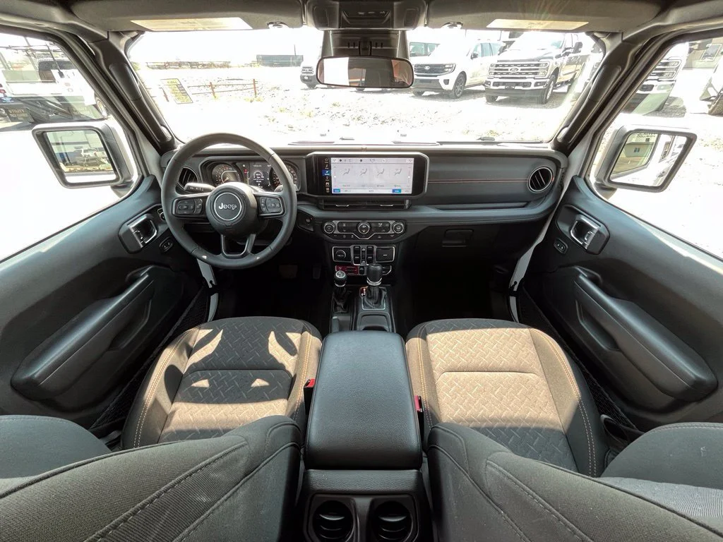 Used 2026 White Jeep Mojave image 13