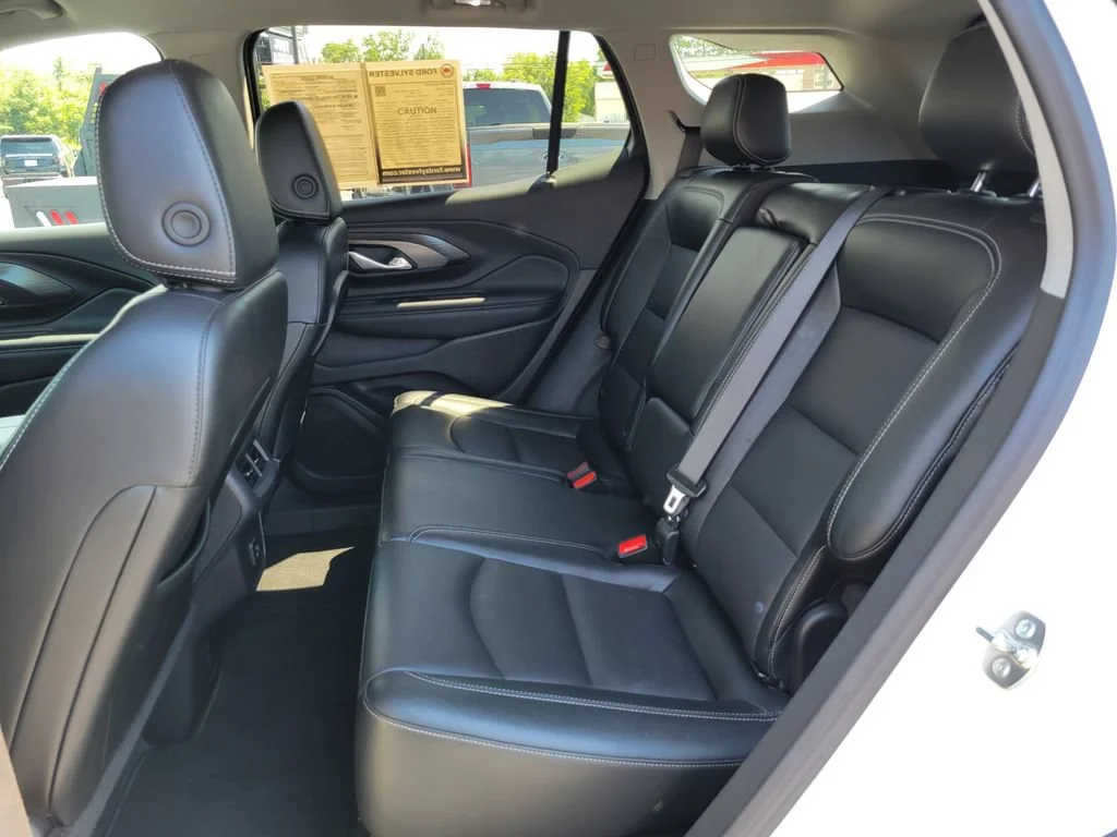 Used 2024 Summit White GMC SLT image 15