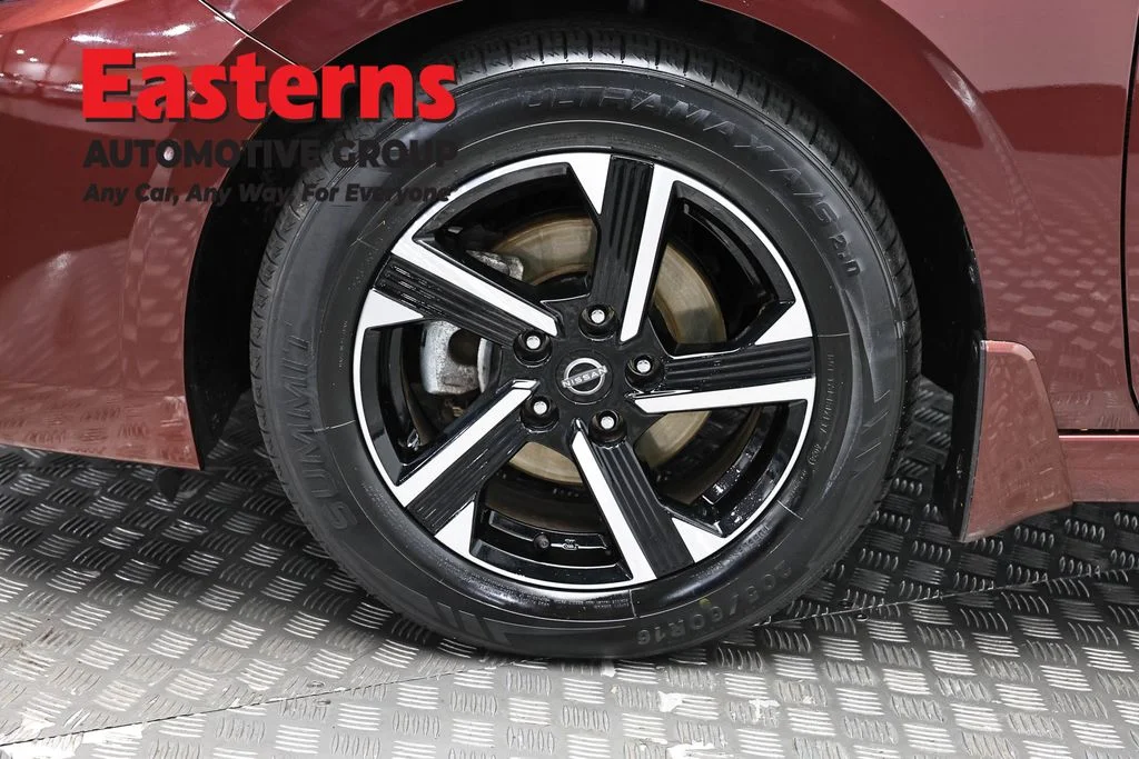 Used 2024 Red Nissan SV image 31