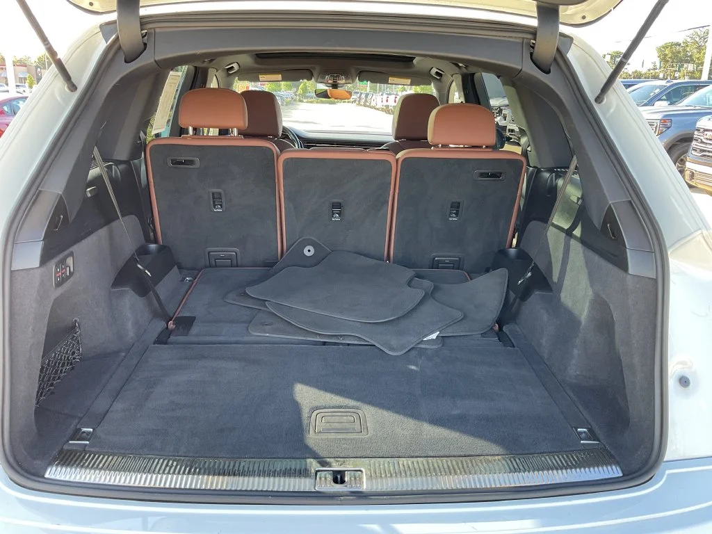 Used 2025 White Audi 55 Premium Plus image 10