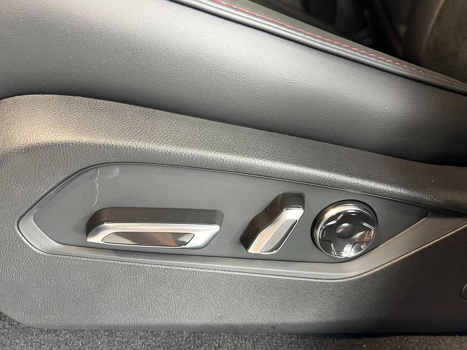 2026 Acura MDX A-Spec Package - Photo 11