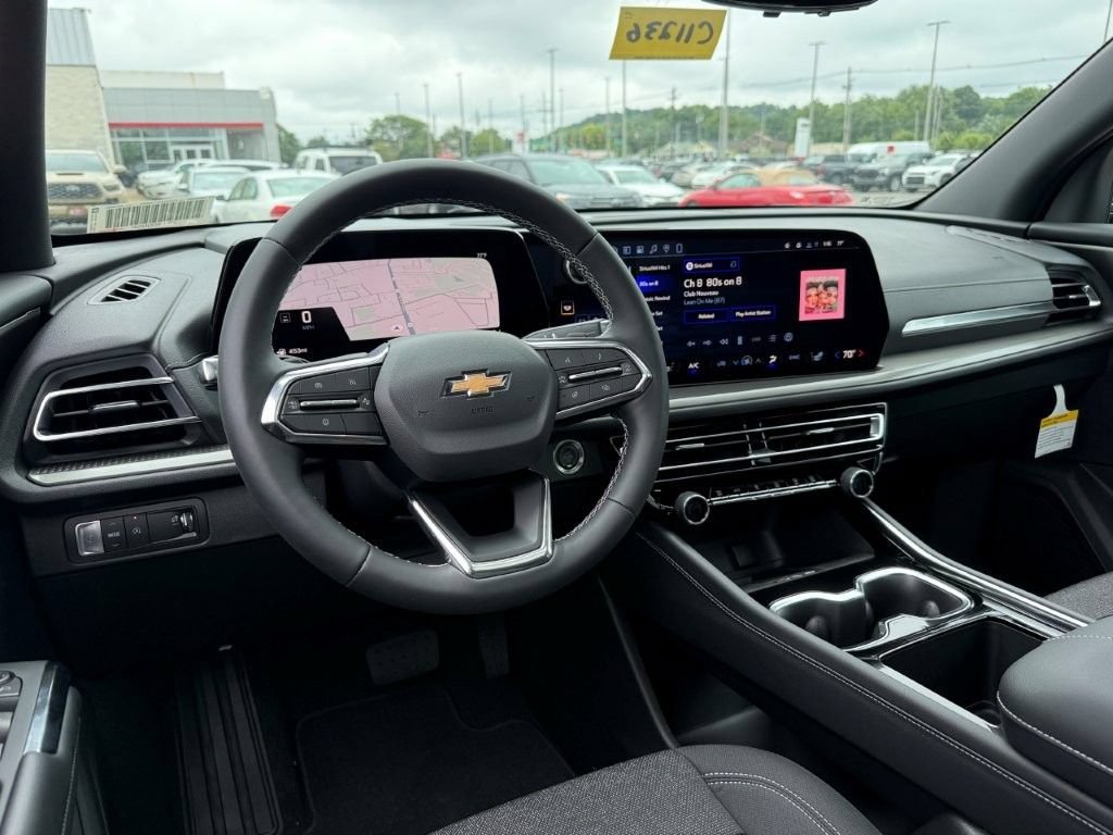New 2026 Mosaic Black Metallic Chevrolet LT image 17