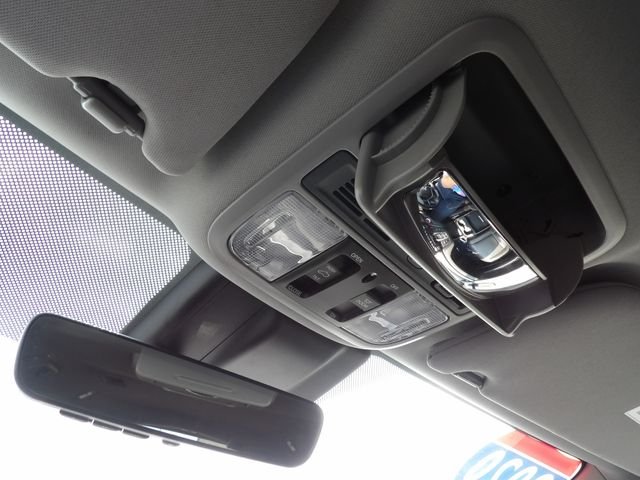 Used 2020 Pacific Pewter Metallic Honda Touring image 41