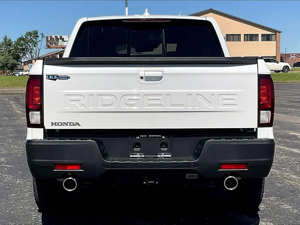 New 2026 Platinum White Pearl Honda RTL image 6