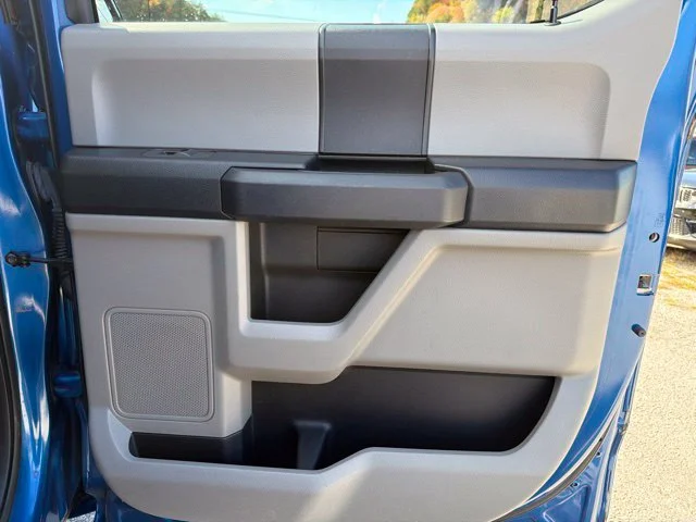 Used 2018 Blue Ford XL image 23