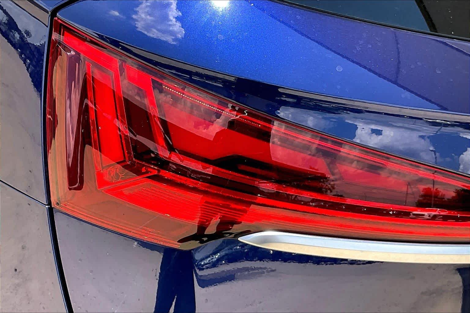 Used 2022 Navarra Blue Metallic Audi S line Premium Plus image 28