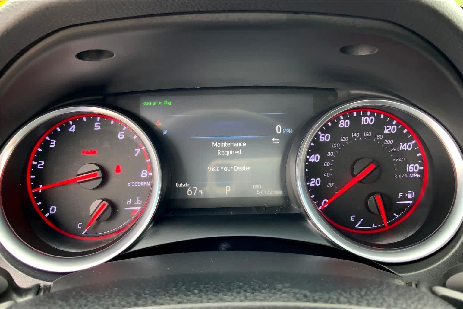 Used 2018 Wind Chill Pearl Toyota XSE V6 image 22