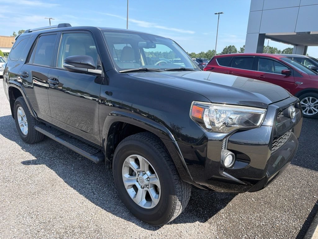 Used 2019 Midnight Black Metallic Toyota SR5 Premium image 8
