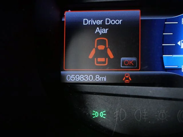 Used 2016 Blue Ford SEL image 25