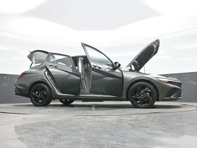 New 2026 Gray Hyundai SEL Sport image 31