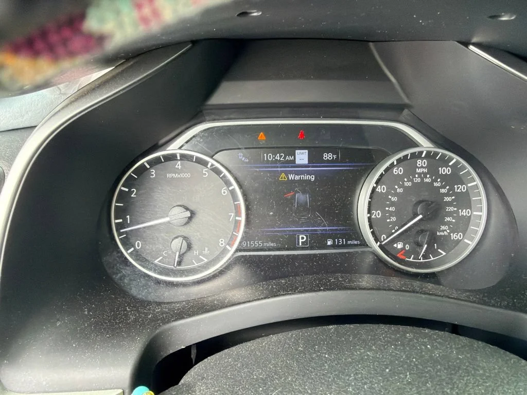 Used 2019 Magnetic Black Pearl Nissan SL image 10