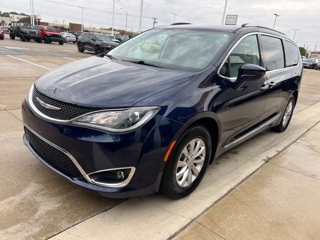 Used 2018 Blue Chrysler Touring L Plus image 7