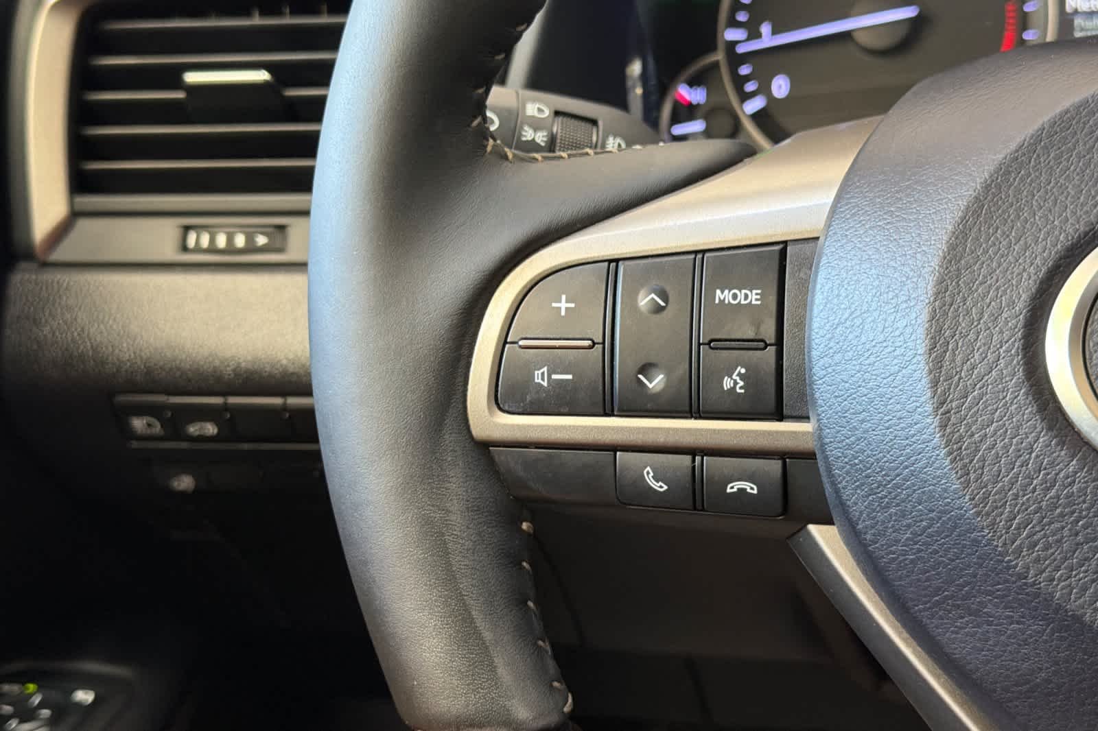 Used 2019 Matador Red Mica Lexus  image 27