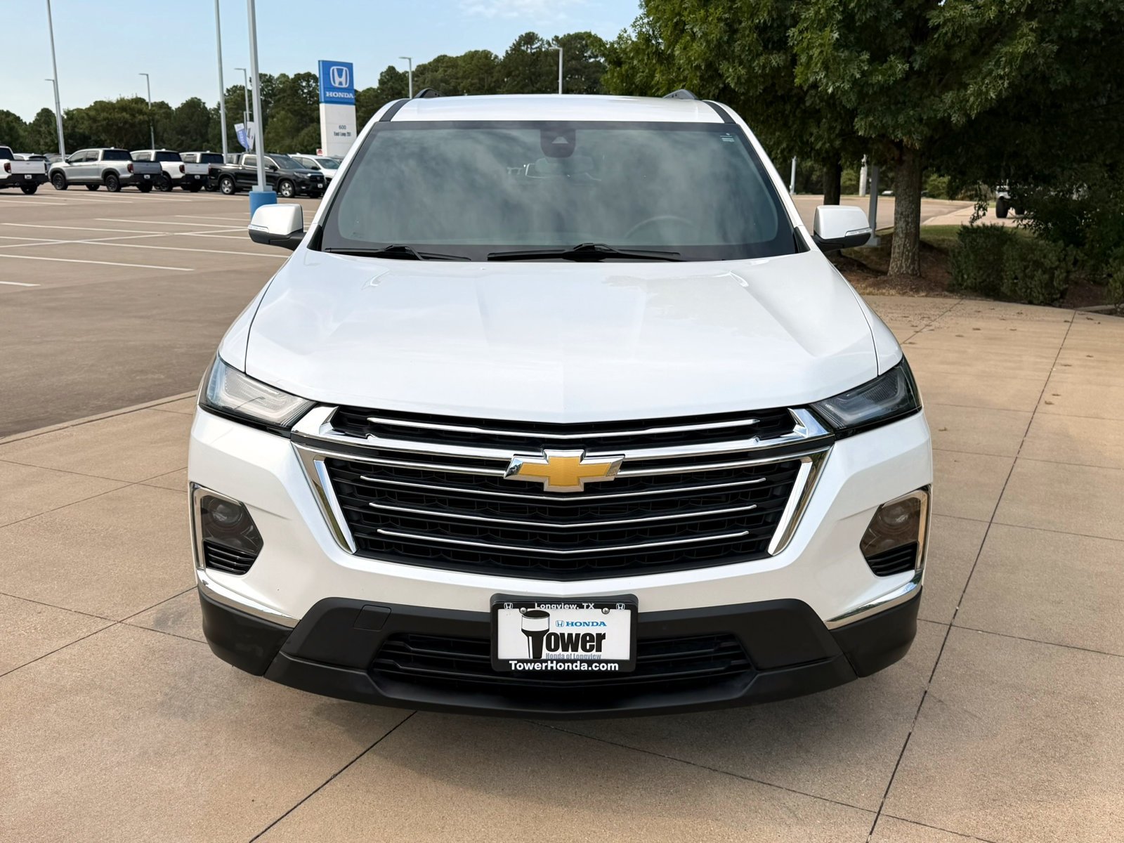 Used 2023 Iridescent Pearl Tricoat Chevrolet LT image 2