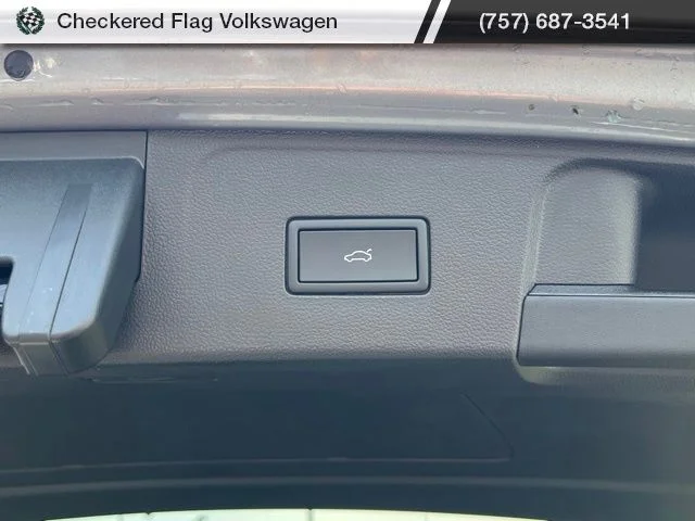New 2026 Silver Volkswagen 2.0T SE w/Technology image 15
