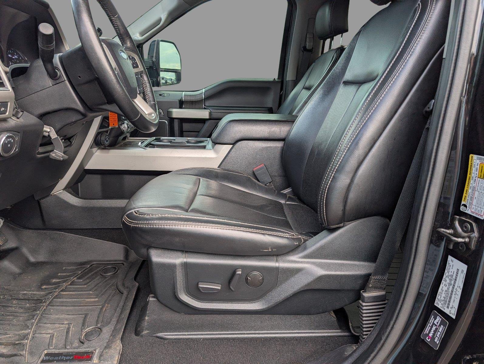 Used 2020 Agate Black Ford Lariat image 16