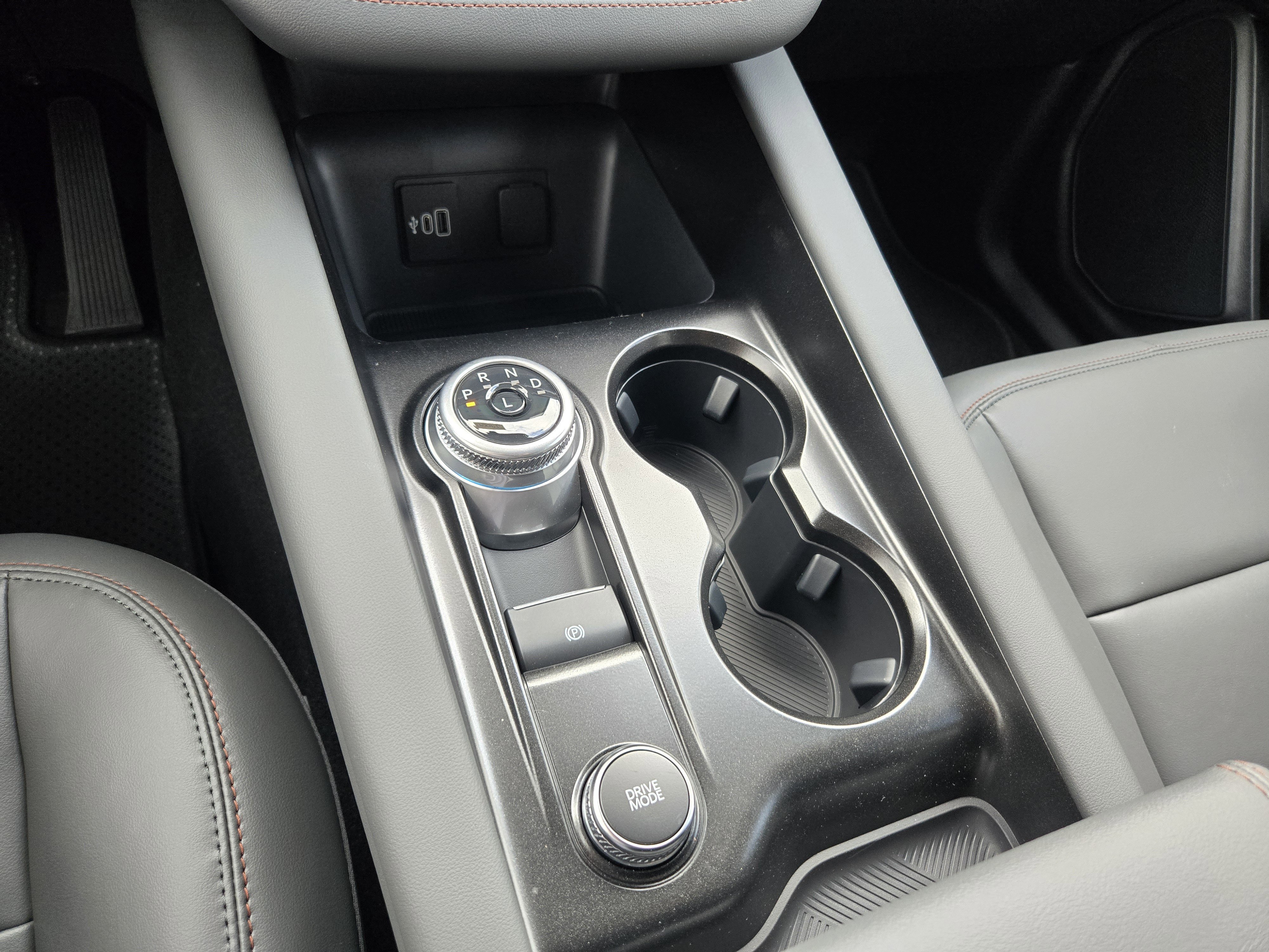 New 2026 Carbonized Gray Metallic Ford Active image 13