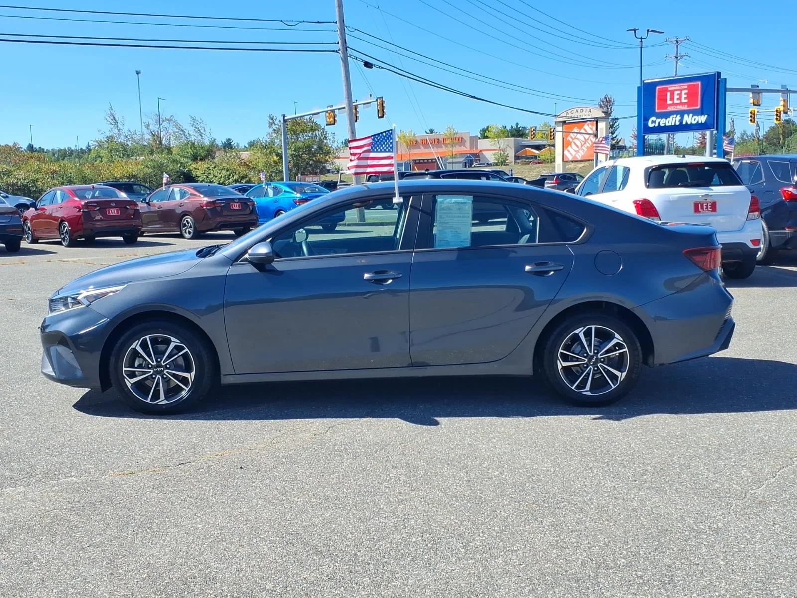 Used 2024 Gray Kia LXS image 7