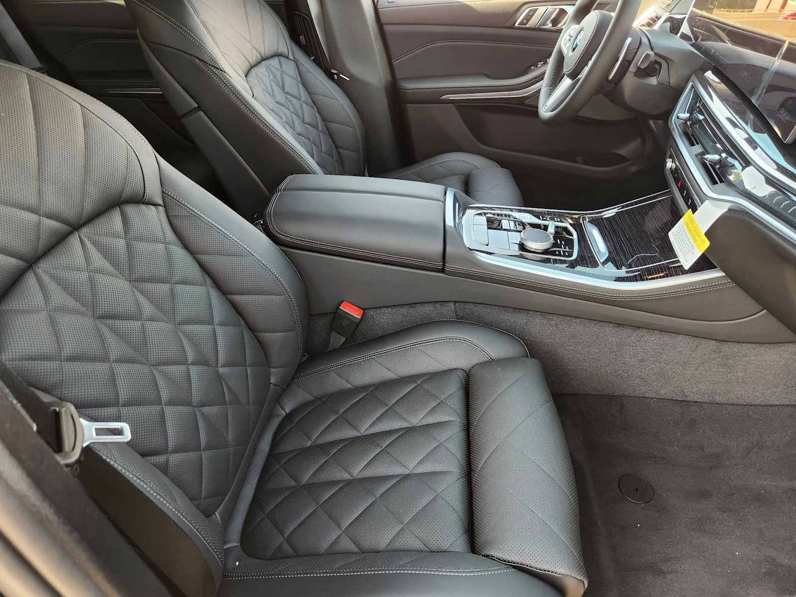 New 2026 Black Sapphire Metallic BMW xDrive40i image 5
