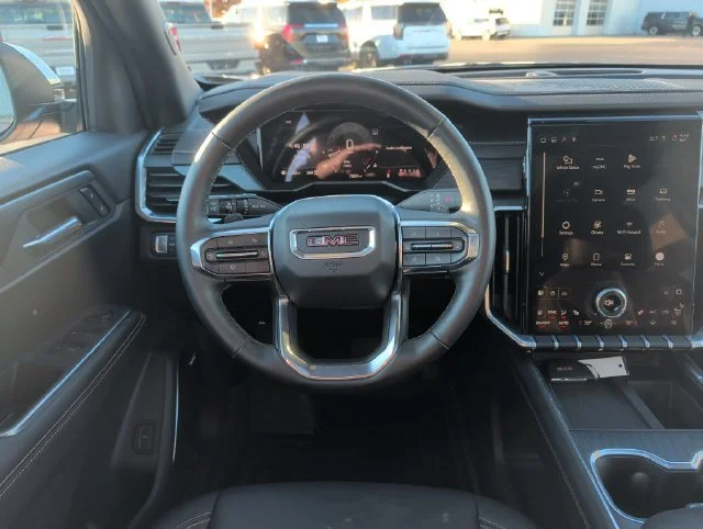 Used 2025 Crystal Metallic GMC Elevation image 16