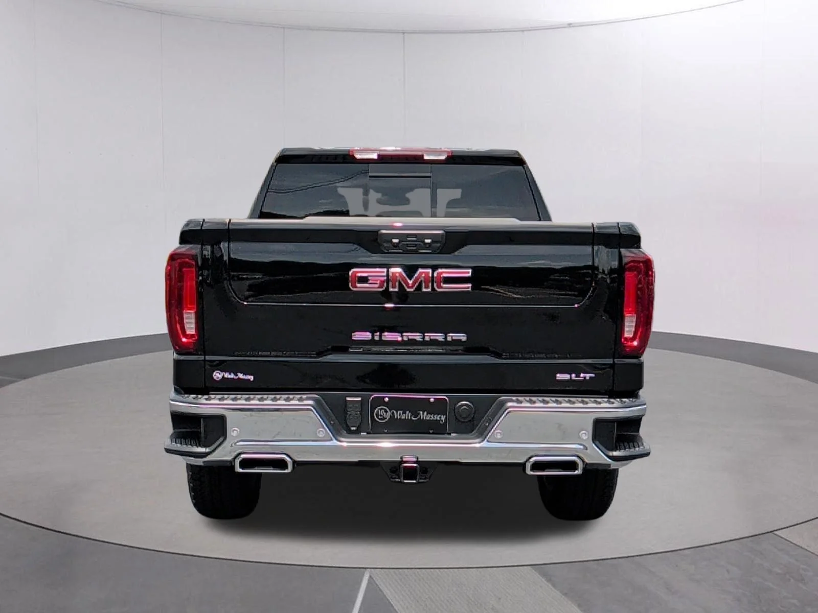 New 2026 Onyx Black GMC SLT image 4