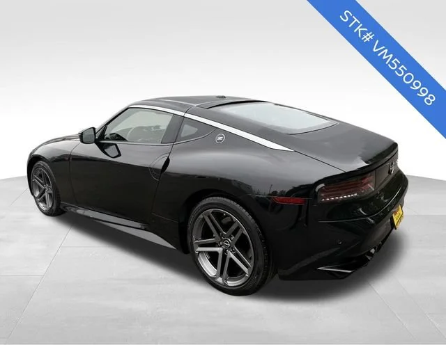 New 2027 Black Diamond Pearl Nissan Sport image 5